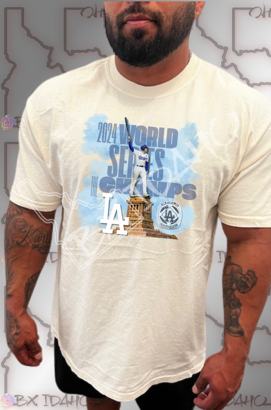 LA Dodgers Freeman statue of liberty